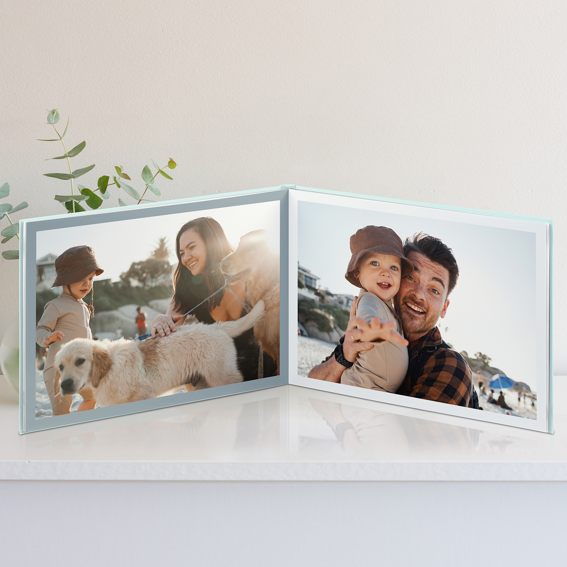 Fotobuch Premium Hardcover Querformat – Hochwertiges Fotobuch für Ihre schönsten Erinnerungen Fotobuch Premium im DIN A4 Querformat: Hardcover mit hochwertigem Druck – elegante Präsentation Ihrer Erinnerungen in Premium-Qualität.