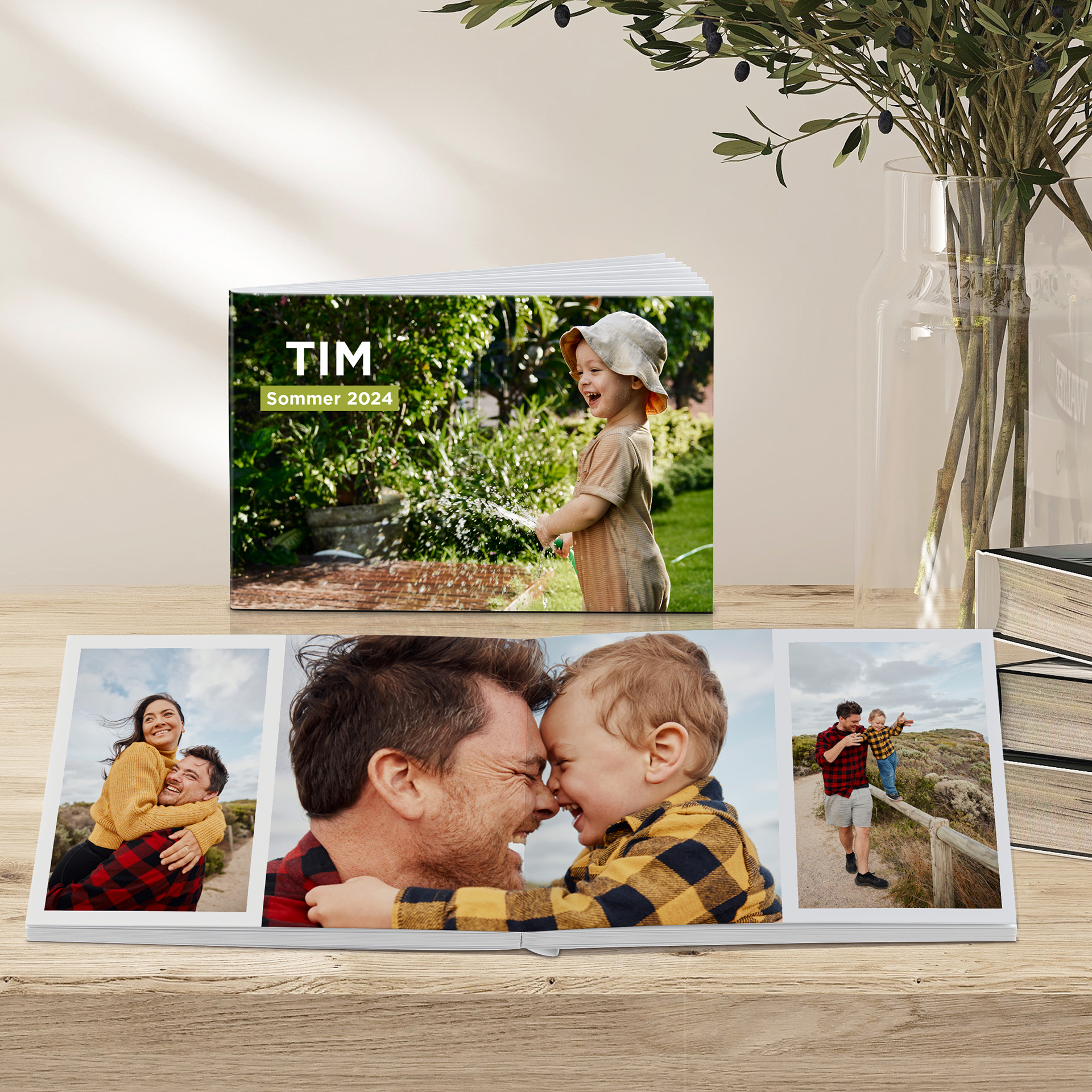 Mini Fotobuch Querformat Mini Fotobuch im Format 10x15: Softcover mit hochwertigem Digitaldruck – personalisierte Erinnerung in edlem Design.